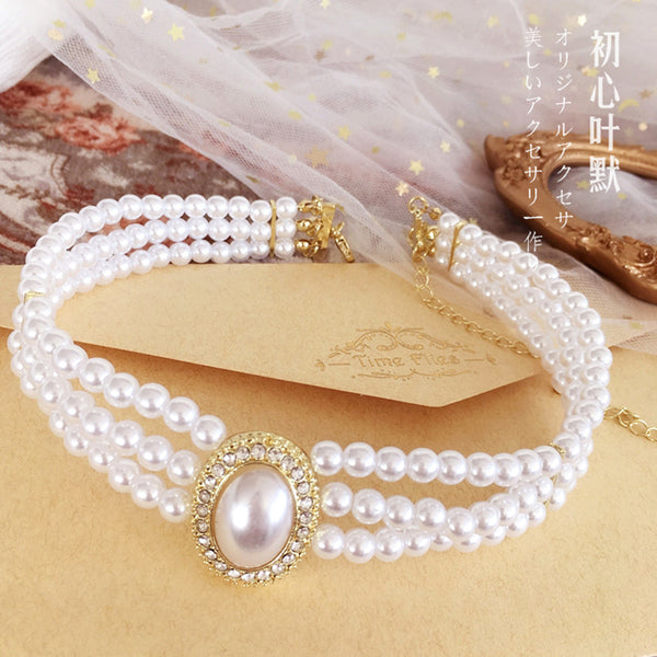 Vintage Multi-layer Imitation Pearl Necklace Classical Lolita Three-layer Choker Hepburn Hong Kong Style Short Collarbone Cha