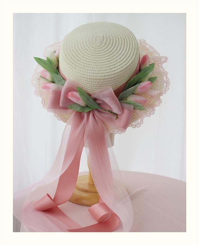 Original Handmade Pink Tulip Lolita Small Sun Hat Straw Hat Oil Painting Style Travel Photography Woven Bag Basket