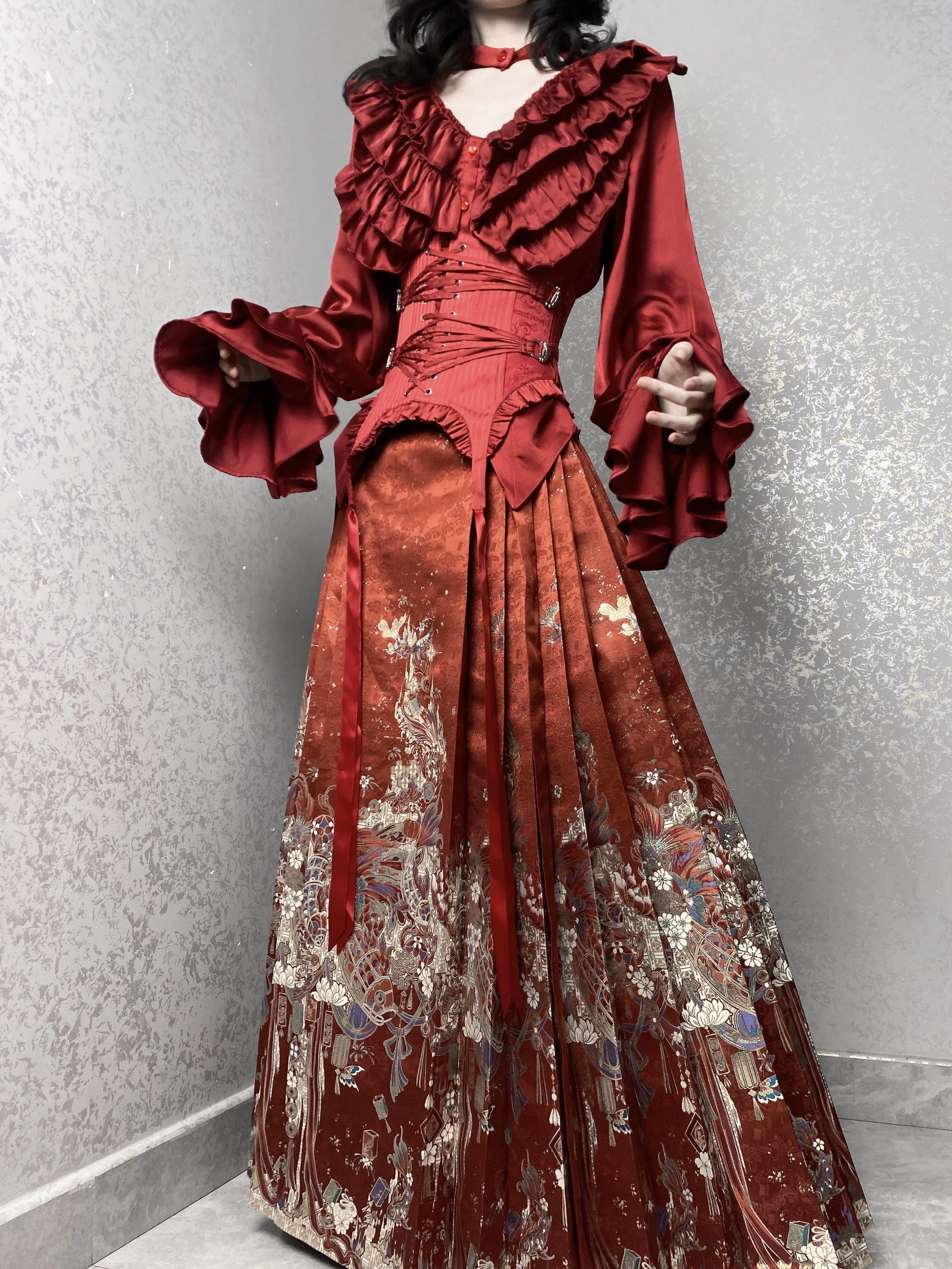 The spot will be shipped within three days. The page is through the bone with acorns Lolita Gothic deep V subculture long-sleeved inside.