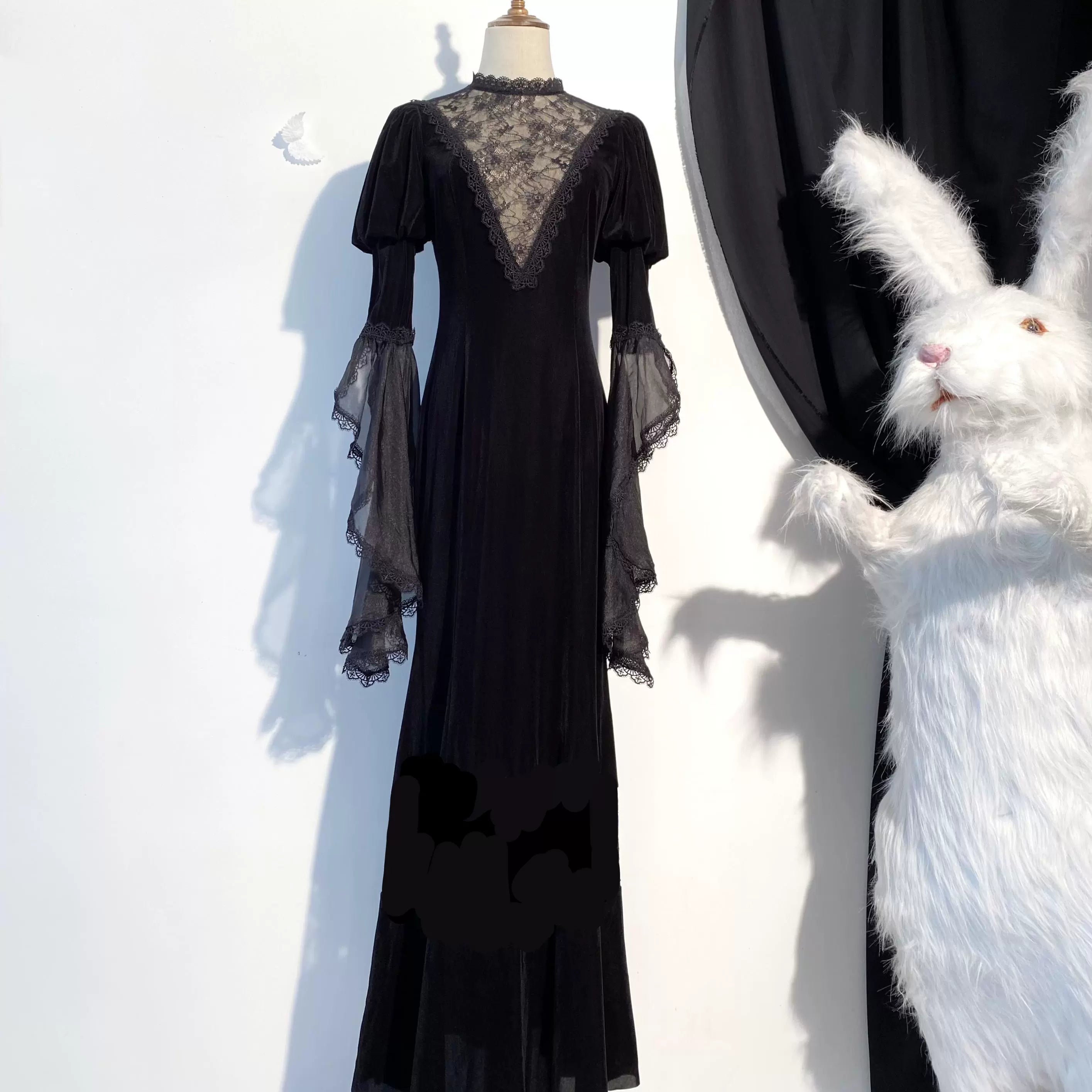 Shipping within three days Spot page Morticia Gothic Diablo Original Lolita fishtail skirt