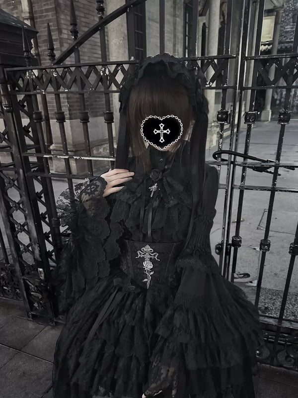Black blouse and high-low waist-cincher skirt set with detachable hime sleeves shown on a model.