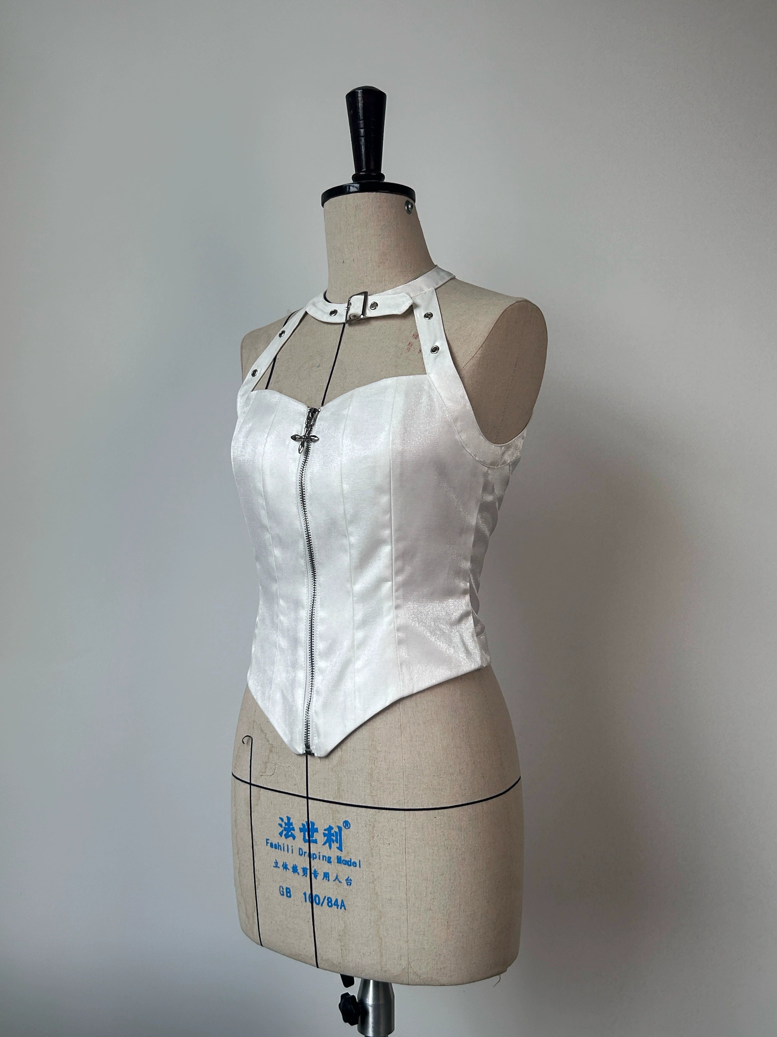 Spot Shipping within three days Page Sleeveless Ribs Acorn Lolita Original Design Gothic Ribs