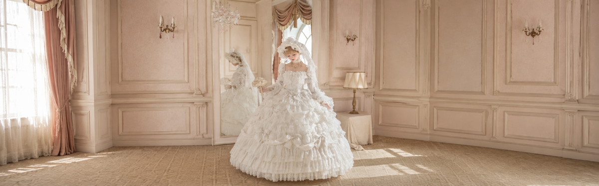La sposa Lolita moderna: vestirsi per il momento