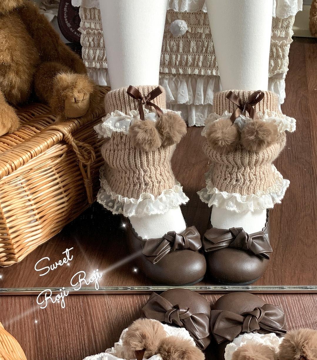 Roji Roji - Kawaii Lolita Leg Warmers - Pom-Pom Accented Bow Socks
