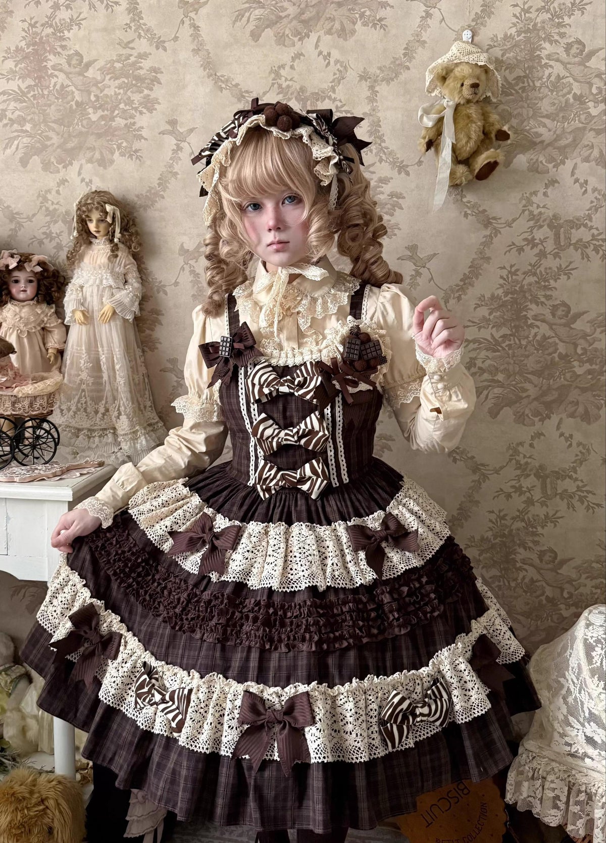 Eye Of White Crow - Chocolate Plaid - Kawaii Lolita JSK dress with layered ruffles - product detail 10