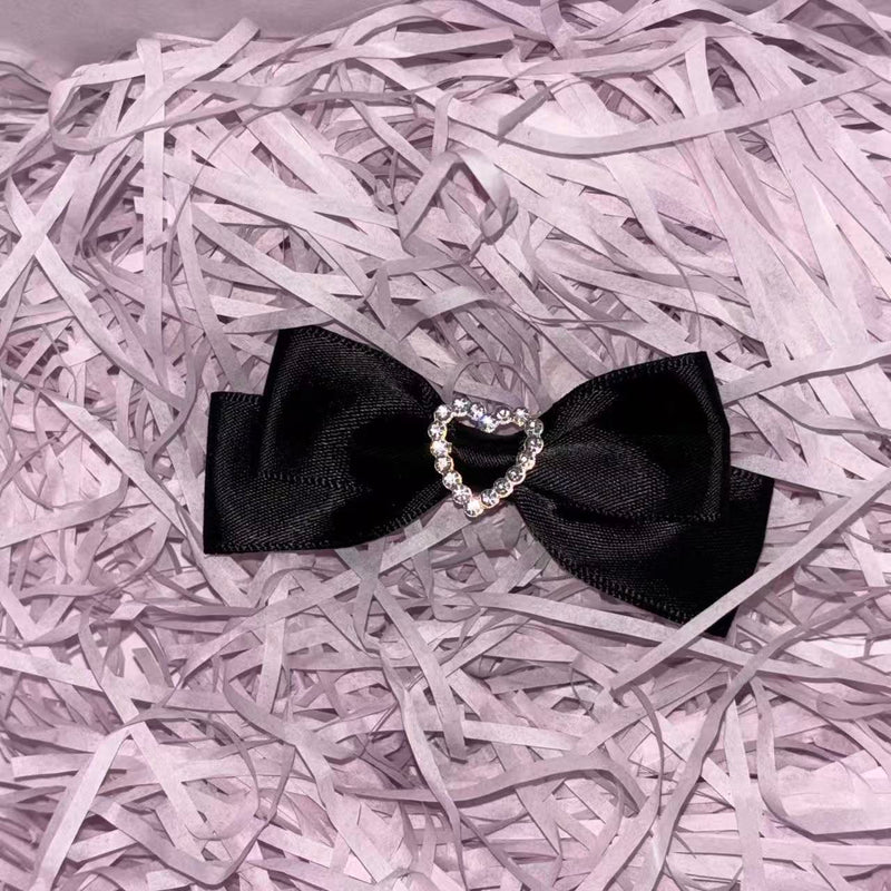 Handmade - Vintage Heart Bow - Brooch or Hair Clip - detail view 8