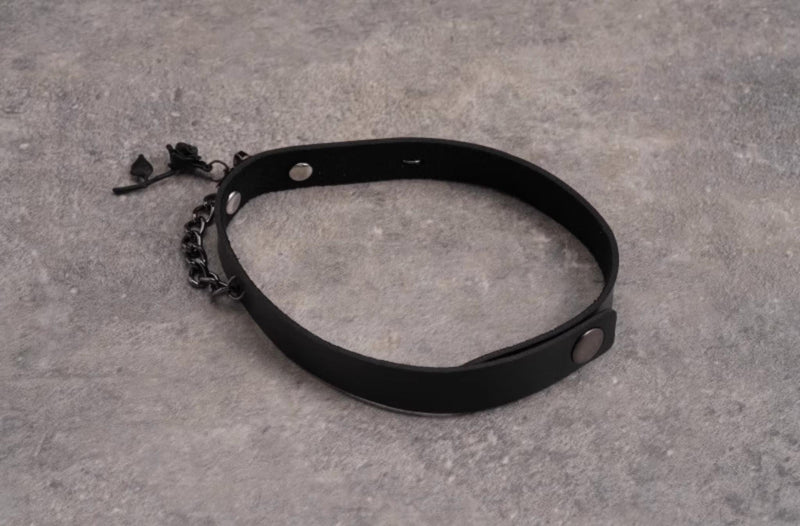 Strange Sugar - Gothic Lolita Choker Faux Leather - Rose Pendant Necklace Neckwear