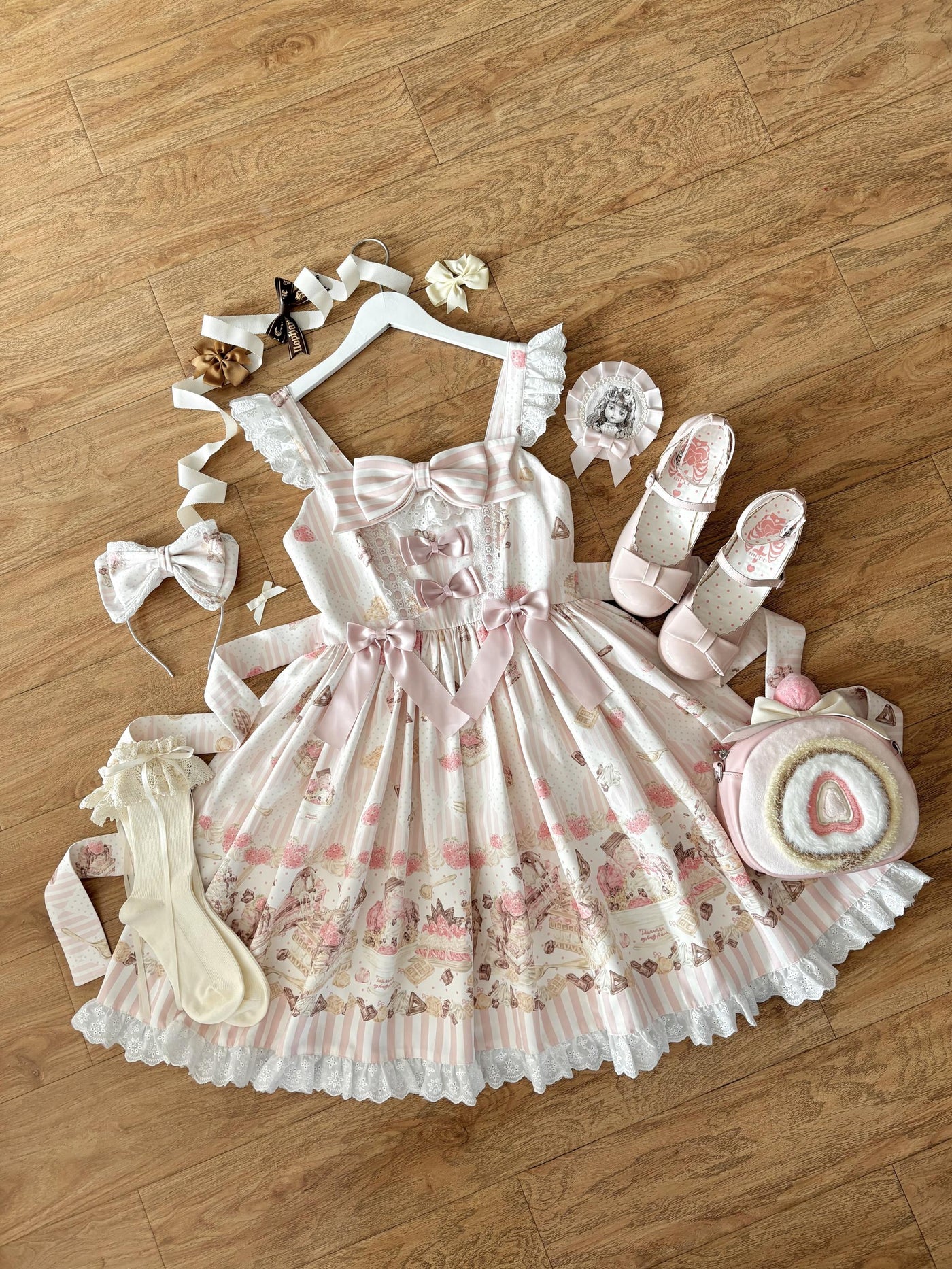 Fluffy Bear - Iced Strawberry Cheese - Sweet Lolita JSK, Strawberry Dessert Print