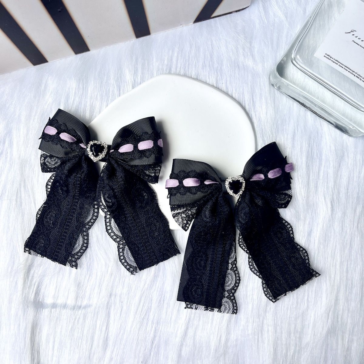 Handmade - Braided Lace Bow - Brooch or Hair Clip - detail view 14