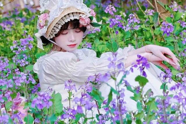 FanQ Floral Lace Straw Bonnet