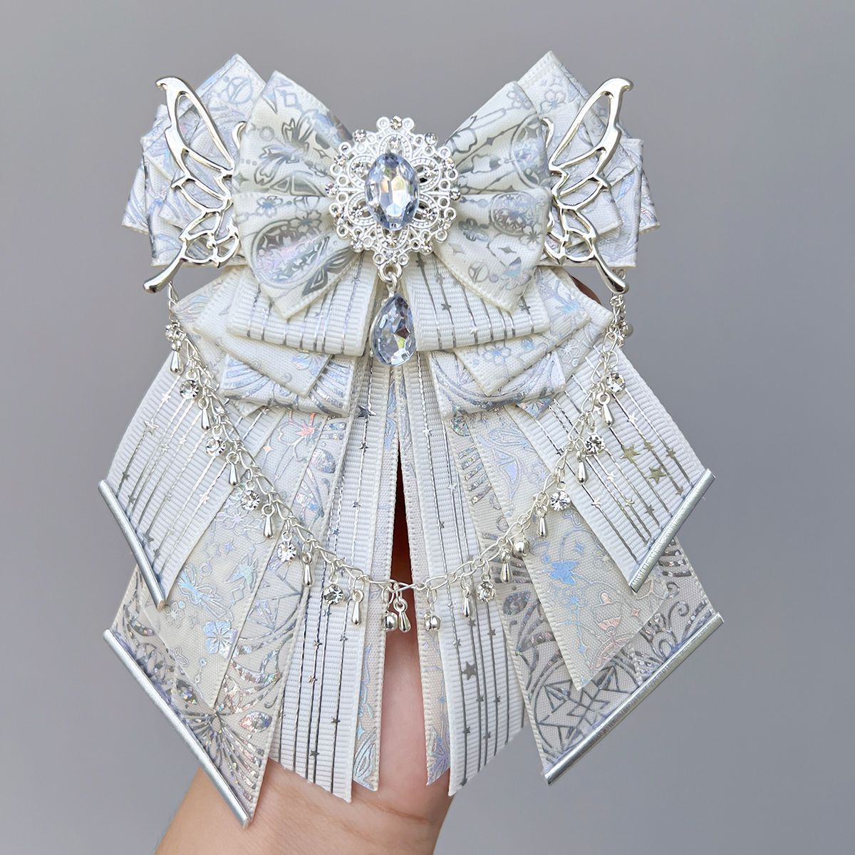 Handmade - Silver-Chain Bow - Bag Charm and Brooch - detail view 6