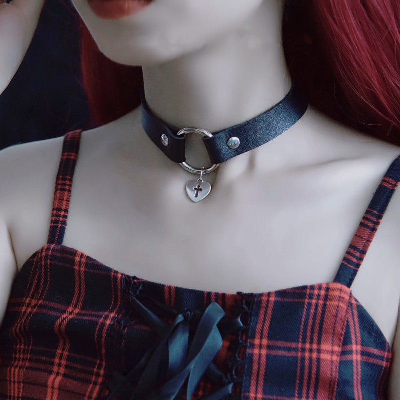 Strange Sugar - Gothic Lolita Cross Leather Choker - Neckwear