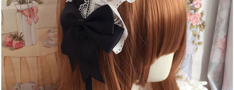 Handmade Japanese Retro Lolita lace headband featuring intricate lace detailing, perfect for Lolita fashion hair accessories.