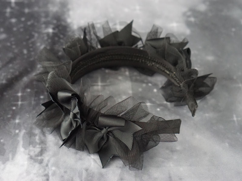 Black gothic Lolita headband with dark punk lace and organza, featuring a decorative gothic-style headdress for girls.