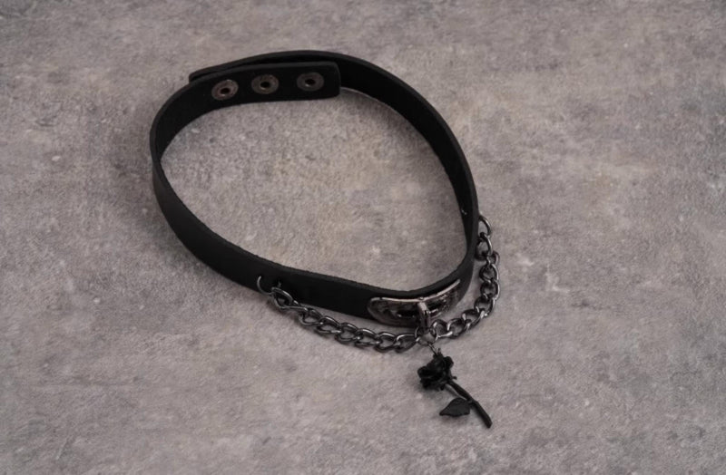 Strange Sugar - Gothic Lolita Choker Faux Leather - Rose Pendant Necklace Neckwear