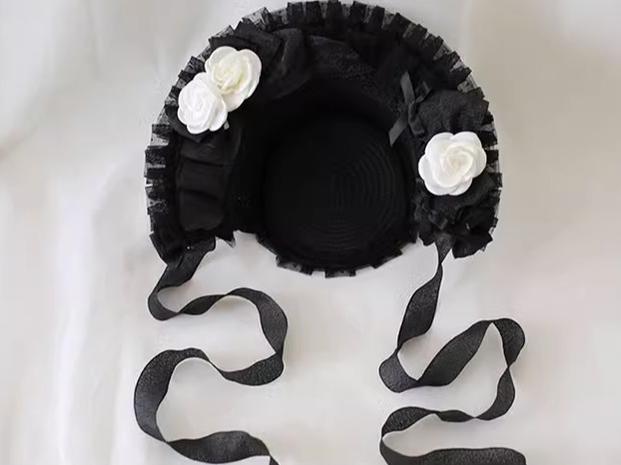 Xiaogui - Gothic Lolita Black Lace Flowers - Bonnet Headwear