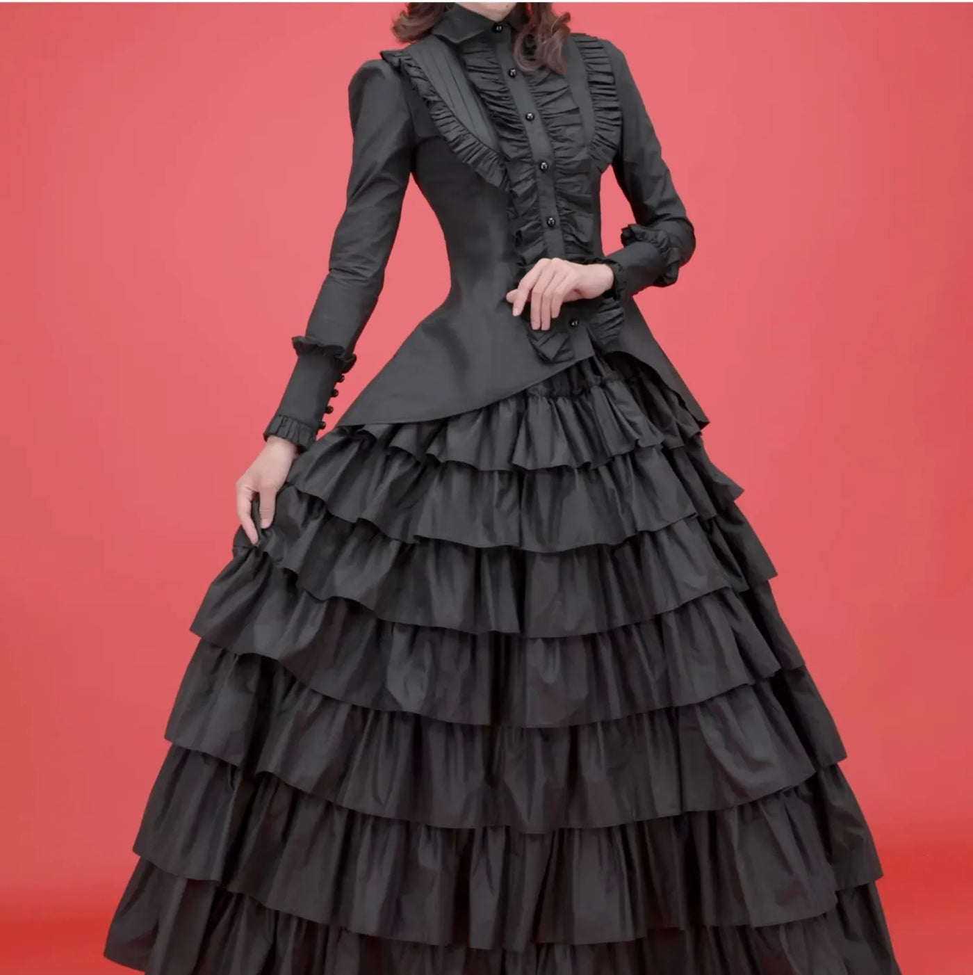 LACE GARDEN - Tailed Hem - Gothic Lolita Blouse and Skirt Set with Layered Ruffles - product detail 10