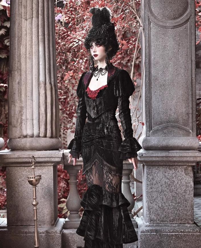 BLOOD SUPPLY - Duchess - Gothic Lolita Velvet Mermaid Skirt with Layered Frills - product detail 8