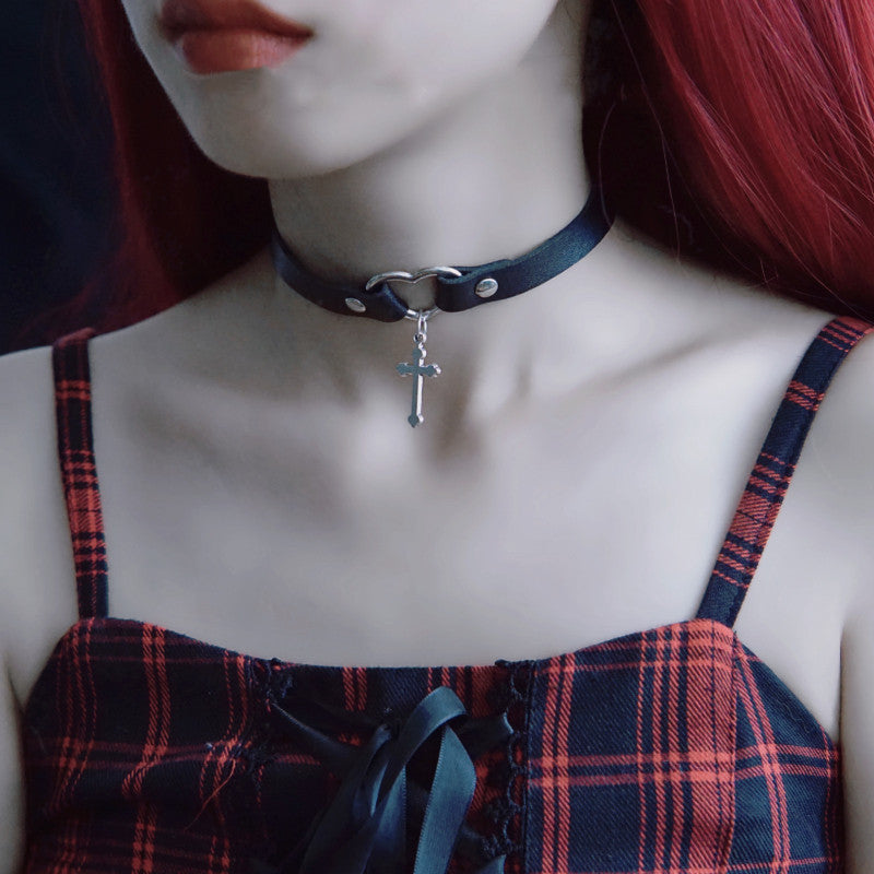 Strange Sugar - Gothic Lolita Cross Leather Choker - Neckwear