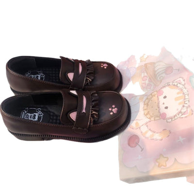 LolitaFetch Cat Academy Princess Leather Shoes, stylish black shoes with decorative bows and classic design, perfect for cat lovers.