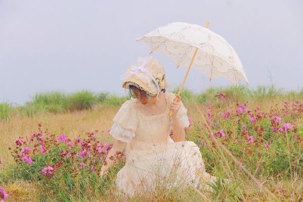 FanQ Floral Lace Straw Bonnet