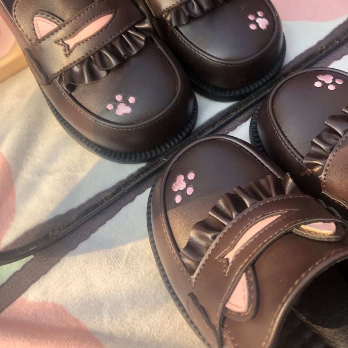 LolitaFetch Cat Academy Princess leather shoes with pink and purple accents, featuring bow details and classic ballet flat design.