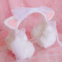 Cache-oreilles en dentelle avec oreilles de chat blanches