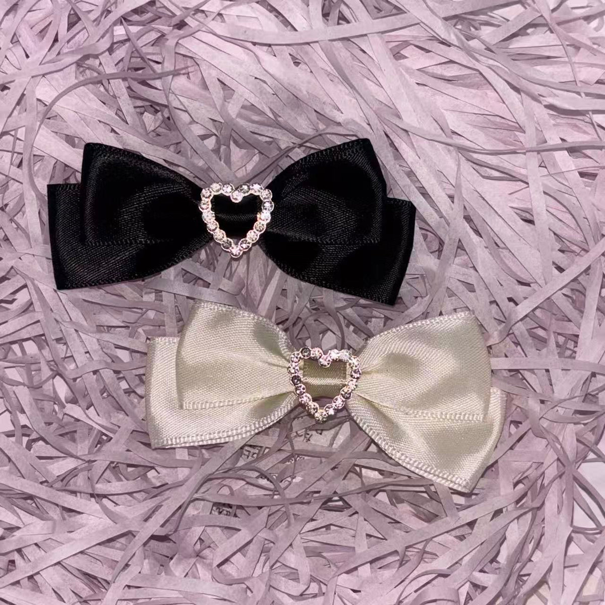 Handmade - Vintage Heart Bow - Brooch or Hair Clip