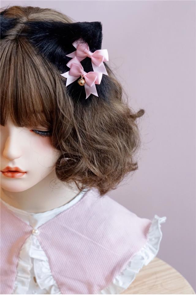 Black and pink handmade faux fur plush cat ear bow hair clip featuring animal ears, ideal for Lolita and Japanese fashion styles.