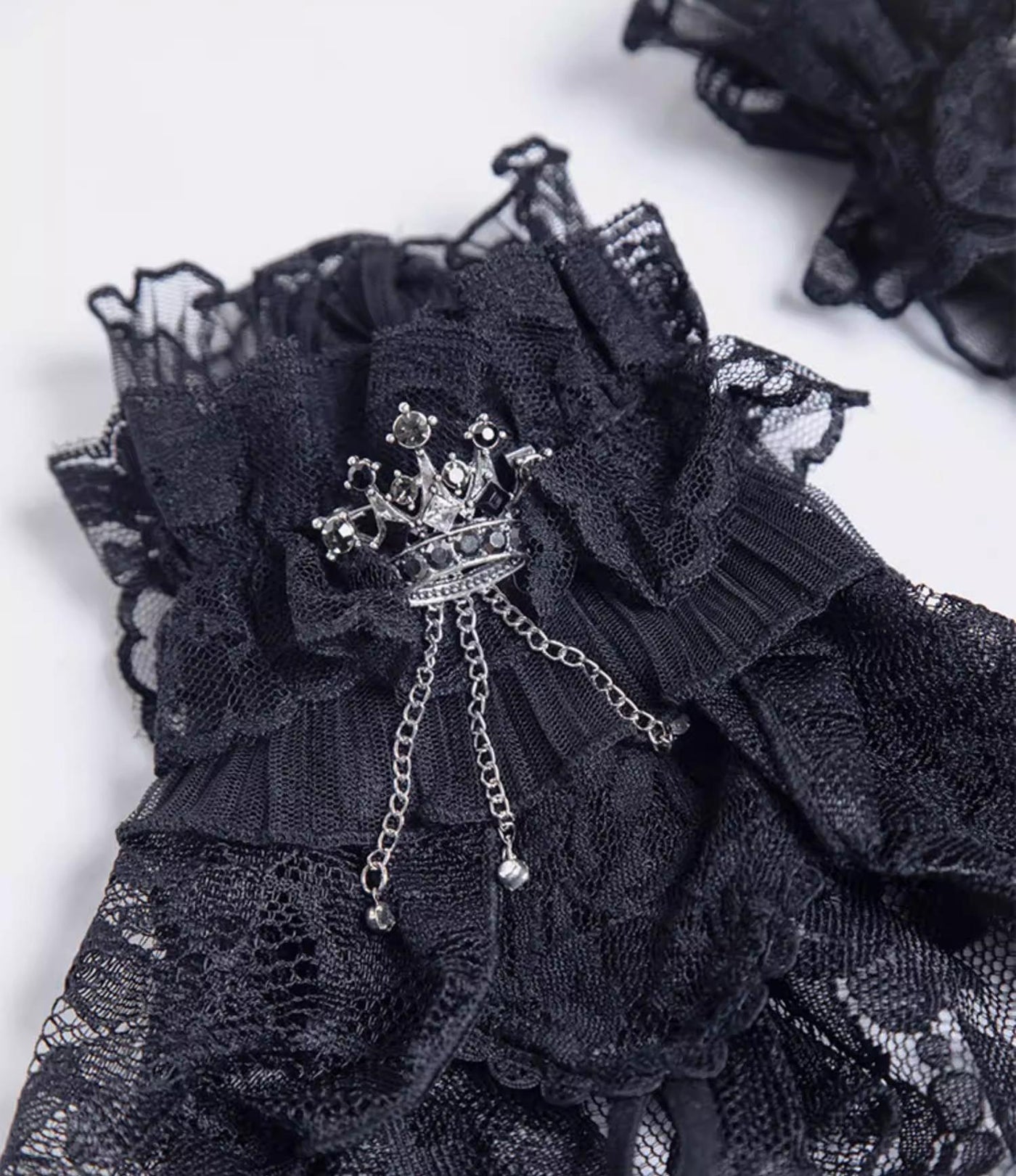 G.L.P - Crown Decoration - Gothic Lolita Lace Cuffs with Crown Details - product detail 5