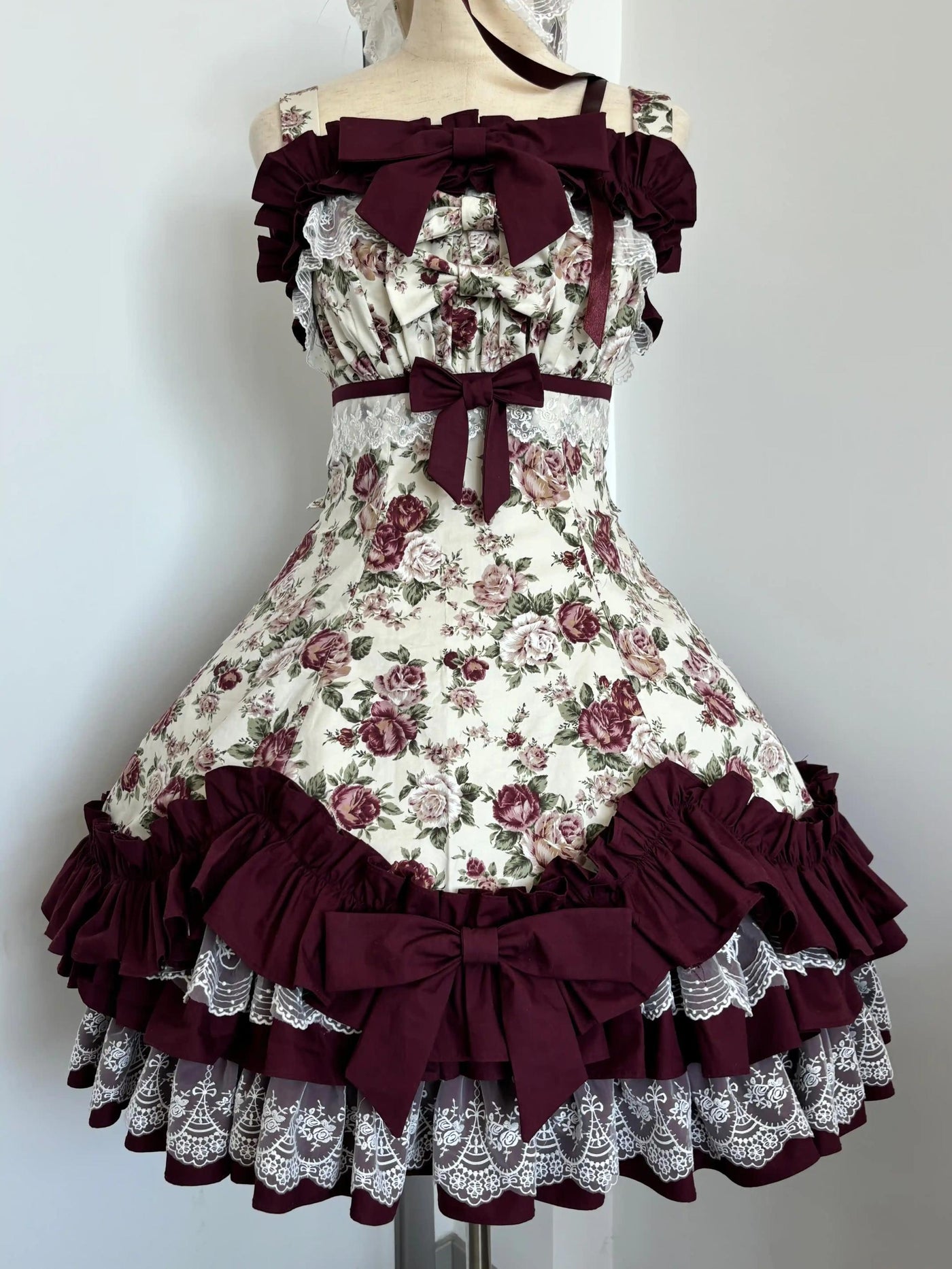 TaTaTa Lolita - Burgundy Rose - Floral Printed Old School Lolita JSK, Elegant Cape