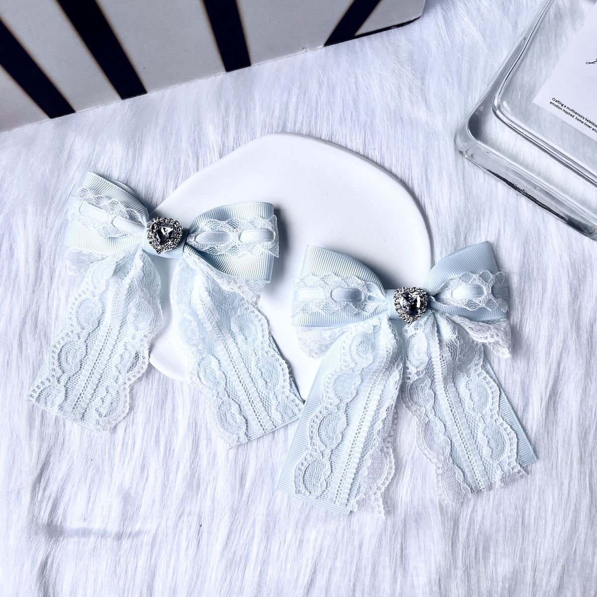 Handmade - Braided Lace Bow - Brooch or Hair Clip - detail view 20
