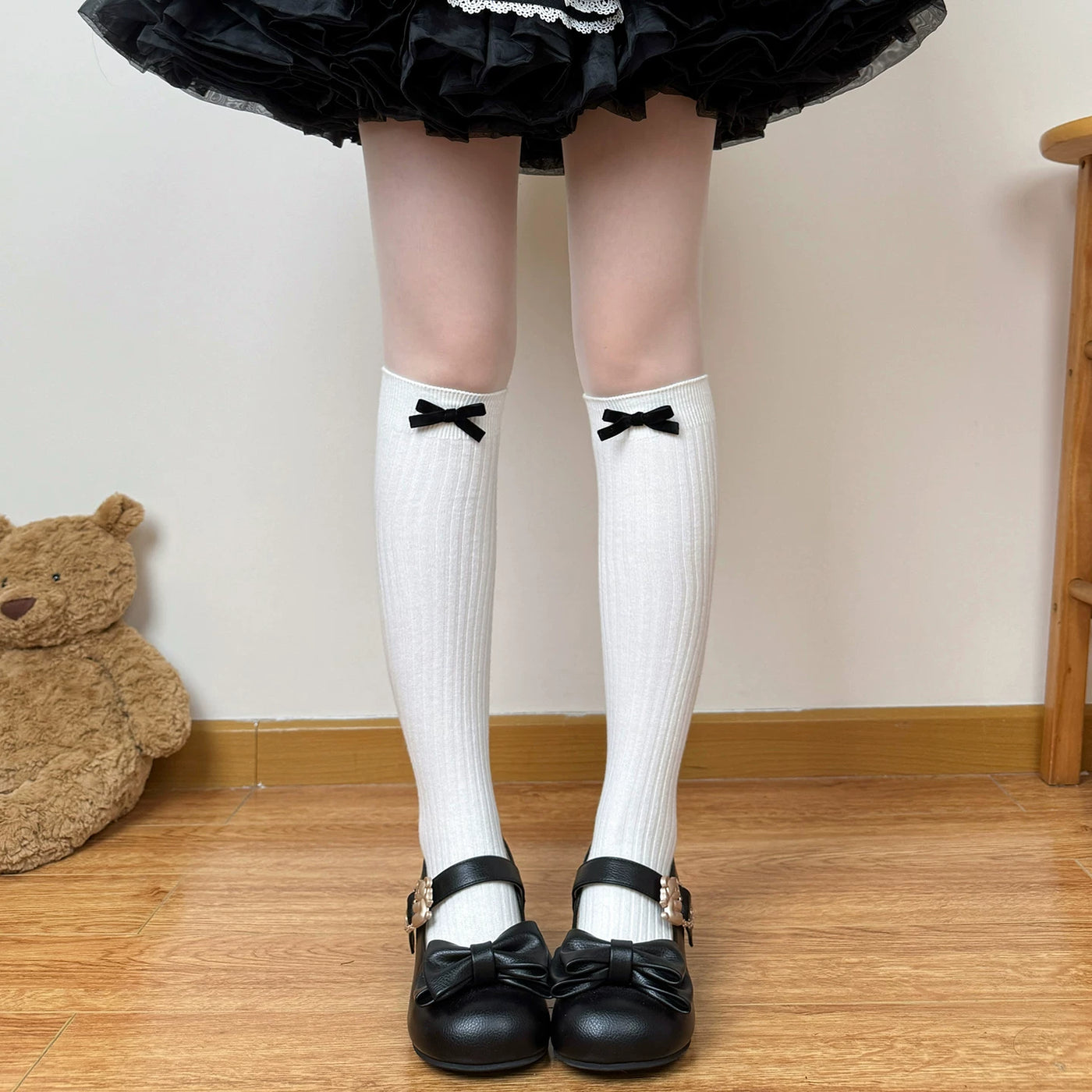 Chubby Bear Tales - Japanese Bow Rib - Ribbed Slouch Socks with Small Bow Accents