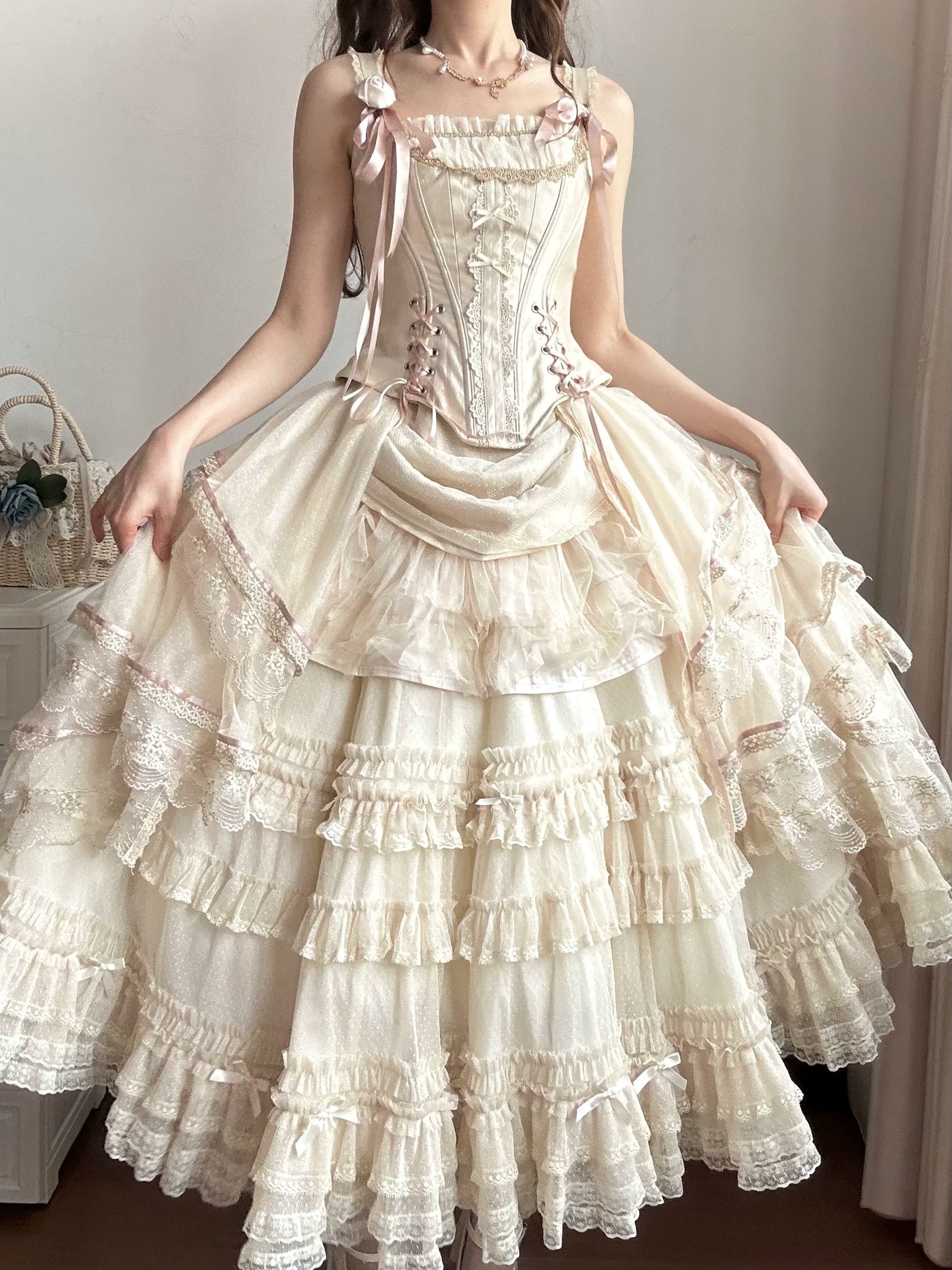 Suhua Yipai - Dotted Tulle - Tiered Lace Lolita Petticoat - main view