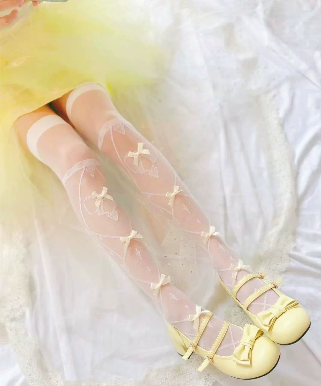 Fantasy Doll - Ribbon Jacquard - Over-the-knee jacquard socks with card-suit motifs