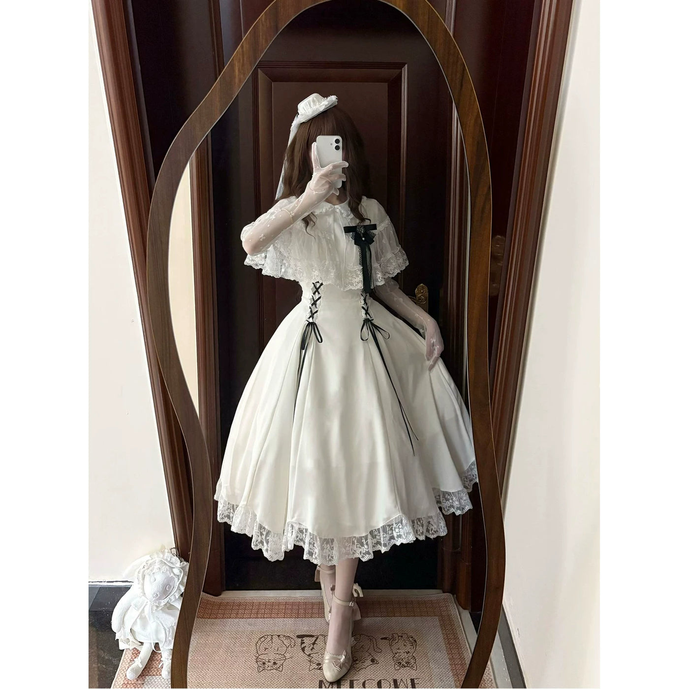 Creamy - White Classic - Waist-Cinched One-Piece Dress with Lace Trim