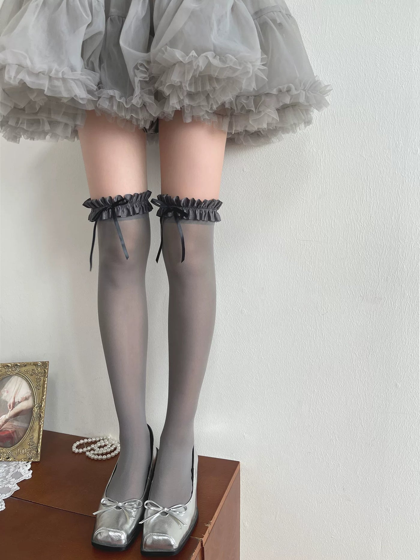 Sock Noble - Cream Ruffle Ribbon - Velvet Socks with Ruffled Bow Cuffs