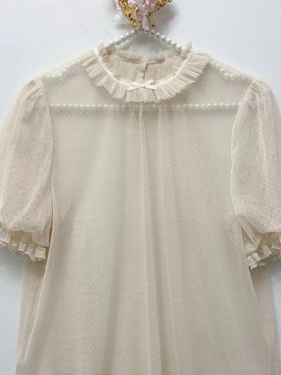 Sweetheart Dream Machine - Dotted Tulle - Short-Sleeve Blouse with a Frilled Stand Collar