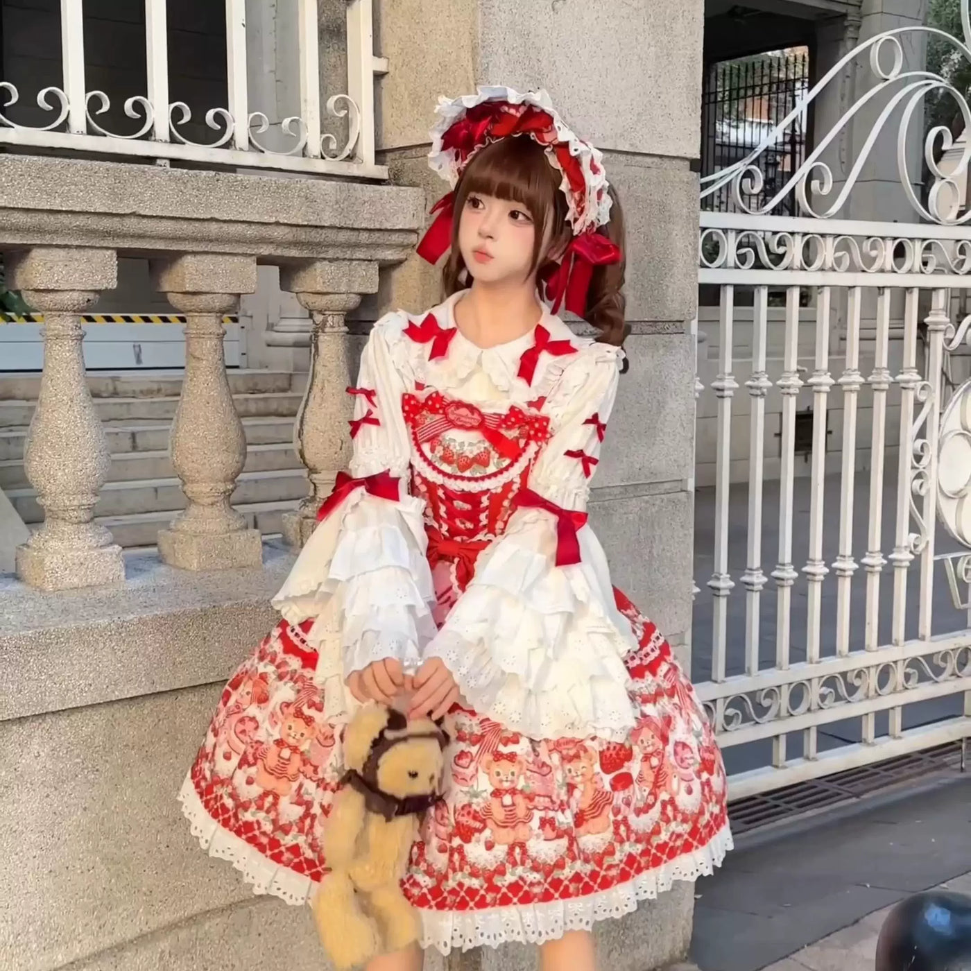 Star Fantasy - Sweet Strawberry Garden - Large Hime-Sleeve Blouse with Strawberry Motif
