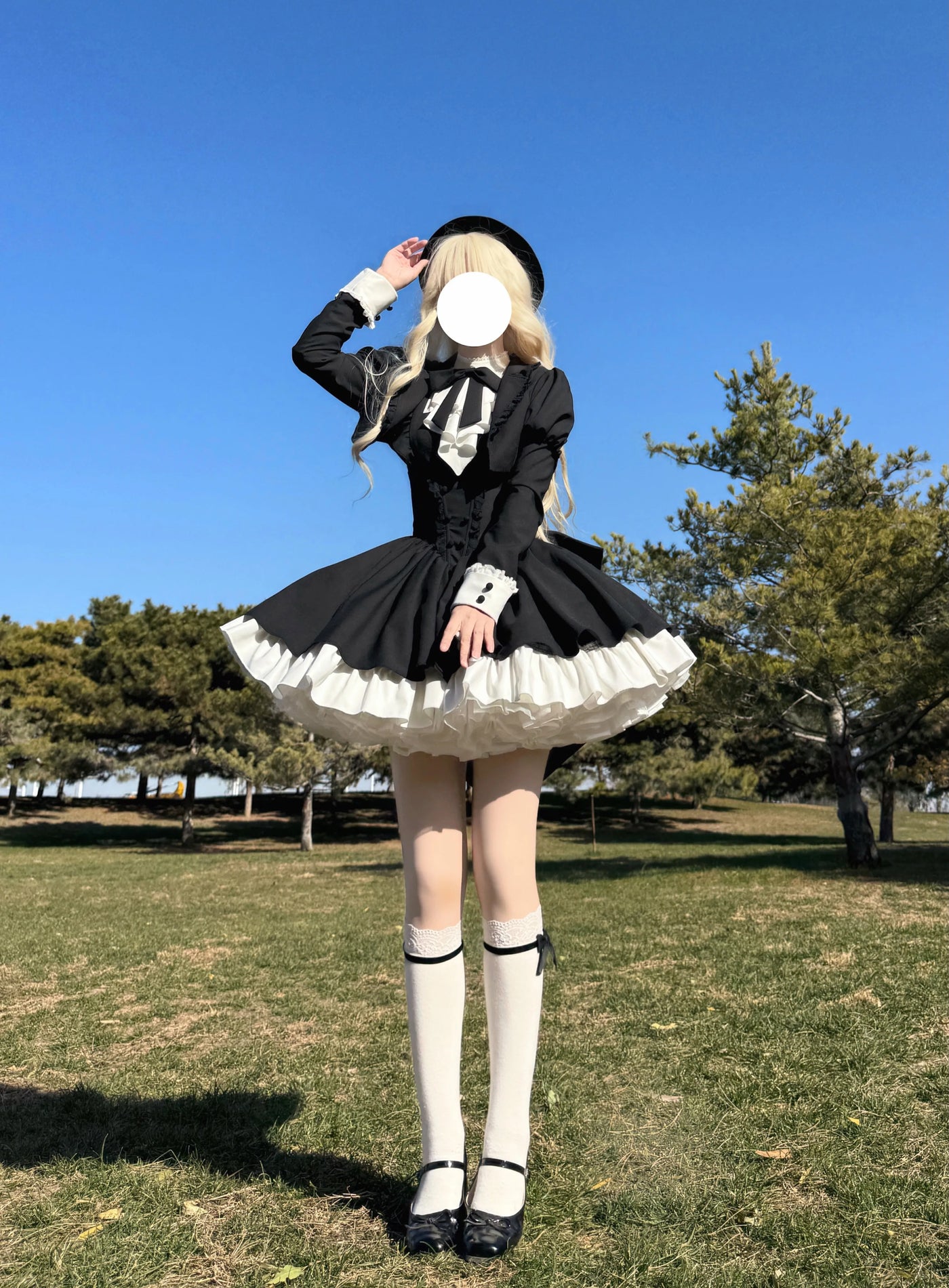 Alice - Saint-Germain - Black-and-White Ruffle-Sleeve One-Piece Dress Set