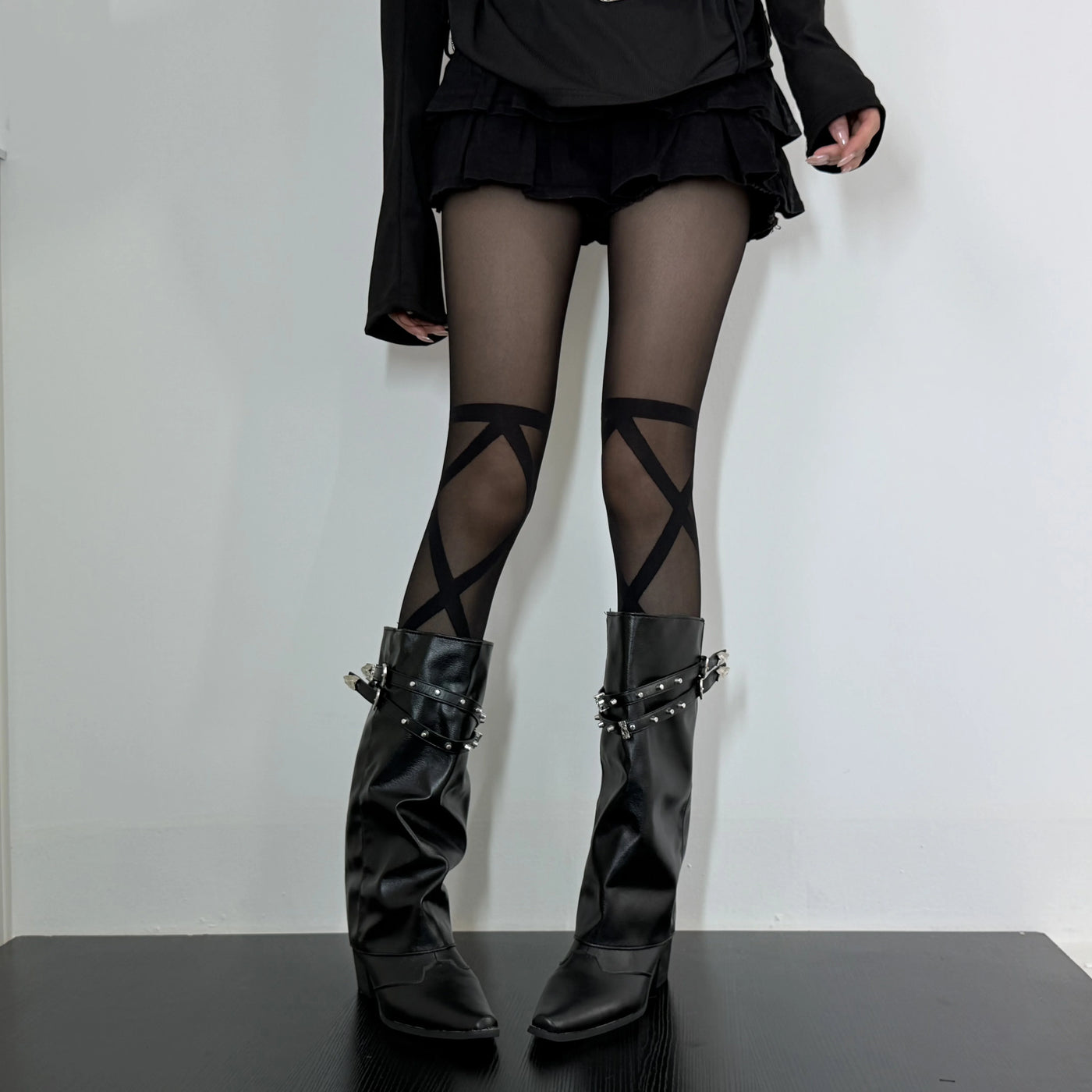 Fantasy Doll - Y2K Crisscross - Stockings with crisscross strap patterns in black or white