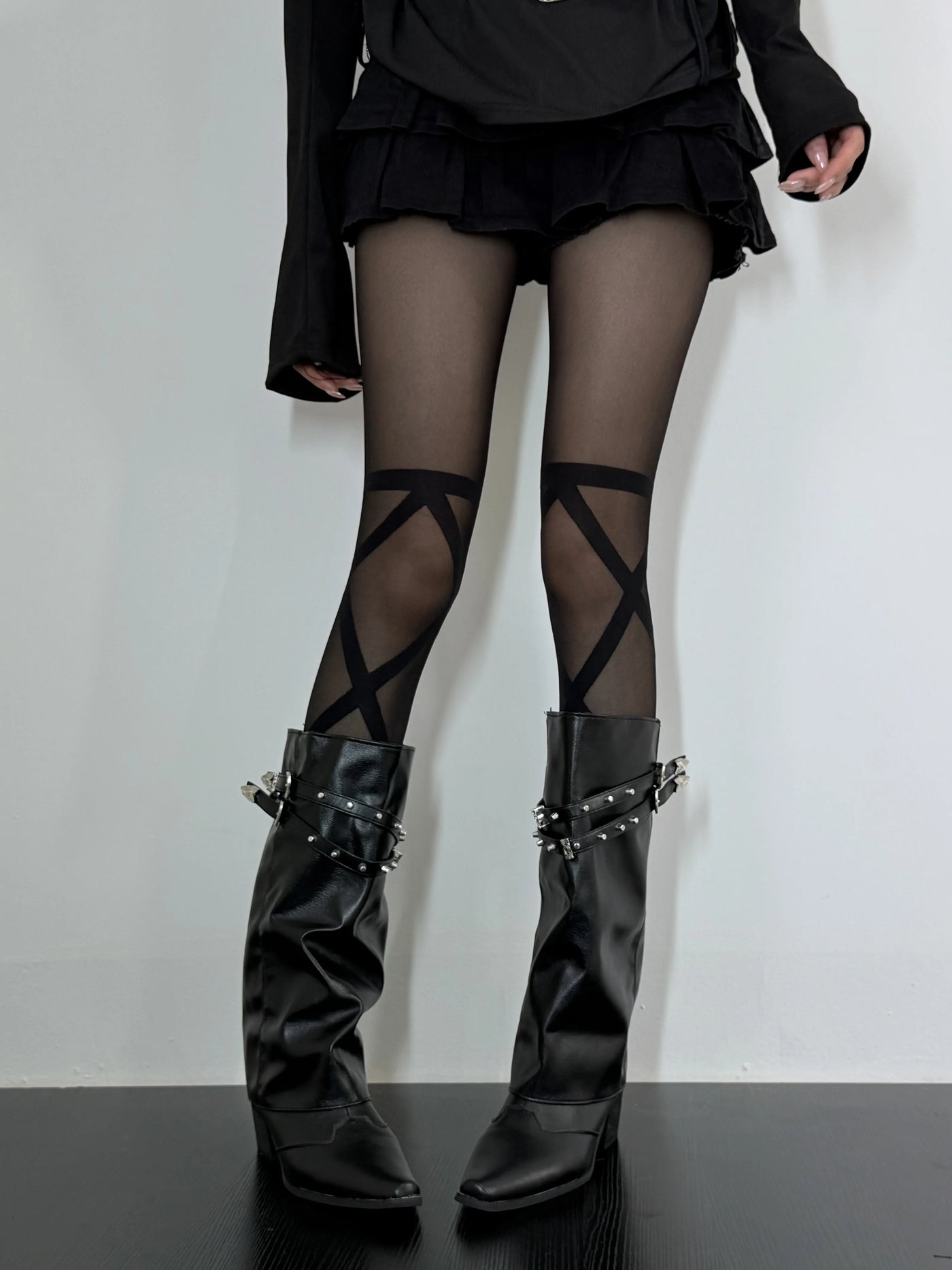 Fantasy Doll - Y2K Crisscross - Stockings with crisscross strap patterns in black or white