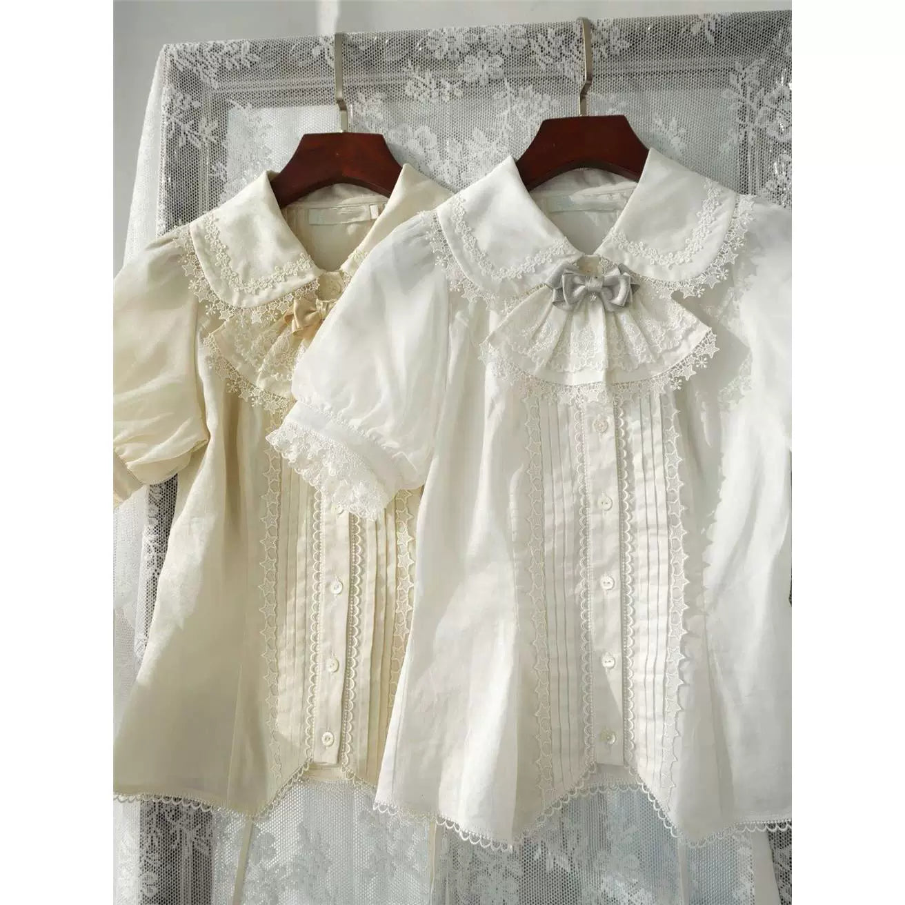 Sweetheart Dream Machine - Lace Collar - Lolita Blouse with a Lace-Trimmed Doll Collar