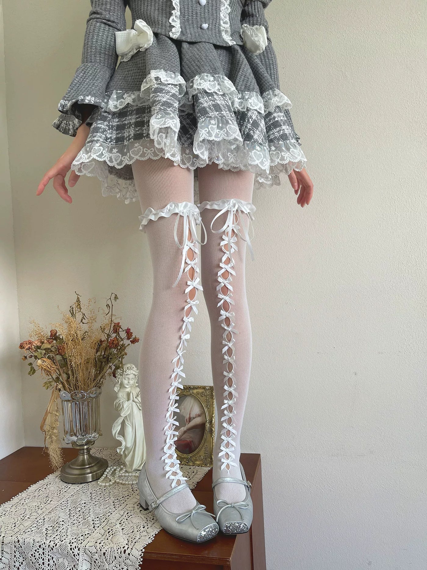 Sock Noble - Sweet-Cool Lace-Up - Openwork Tights with Satin Trim