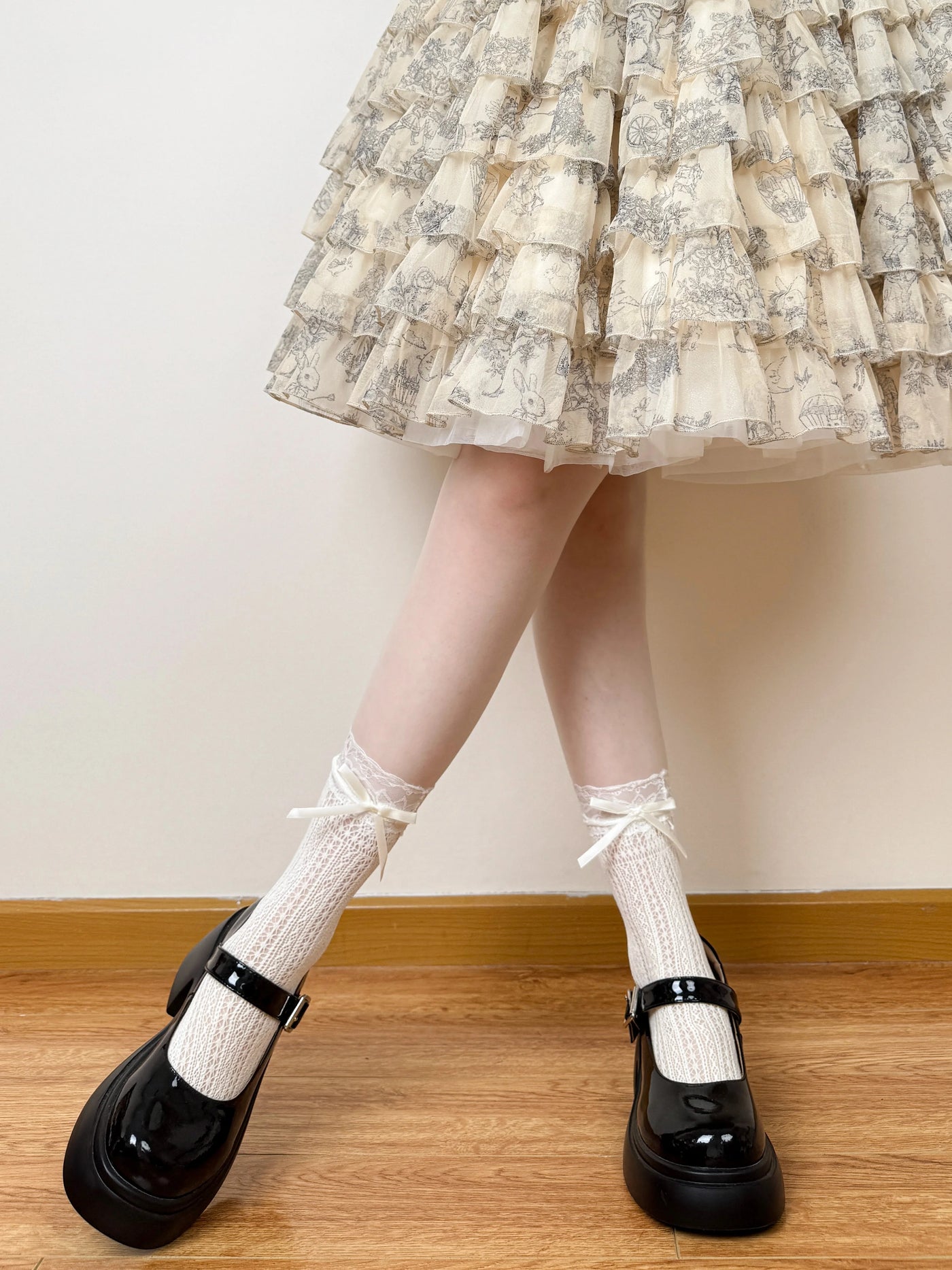 Chubby Bear Tales - Japanese Lace Bow - Openwork Lace Mid-Calf Socks with Bow