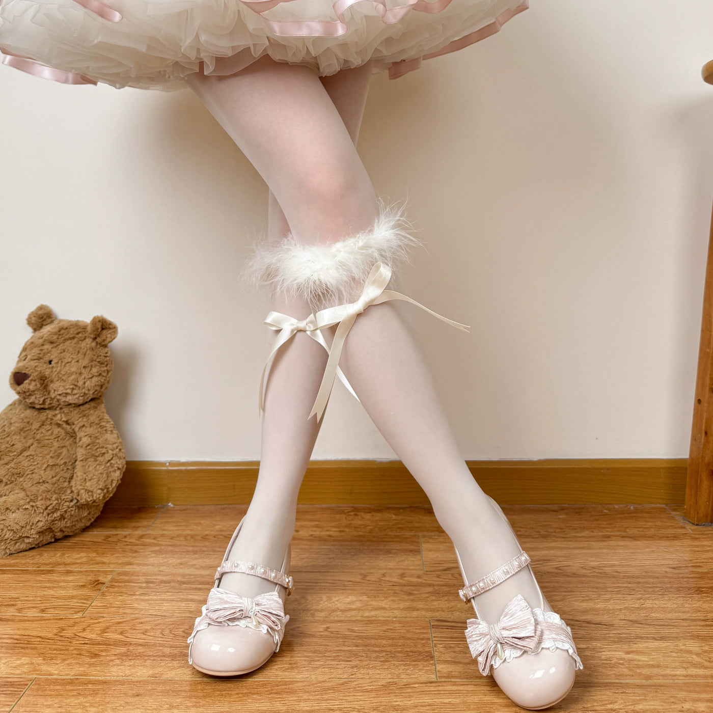 Chubby Bear Tales - Love Letter Ballet - Feather-Trimmed Calf Slouch Socks with Ribbon Bows