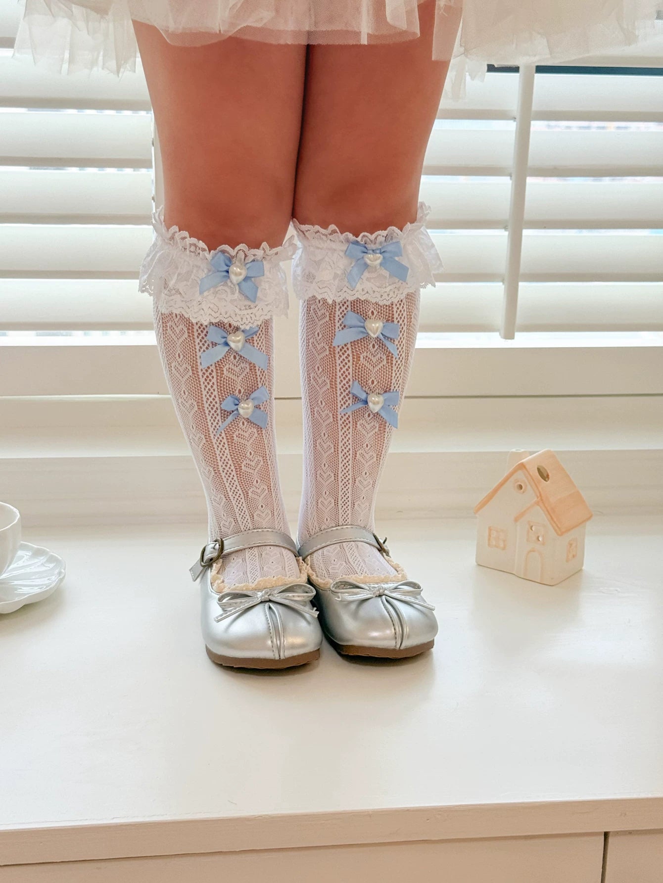Fantasy Doll - Pearl Bow Strawberry Lace - Decorative socks with lace and motif options