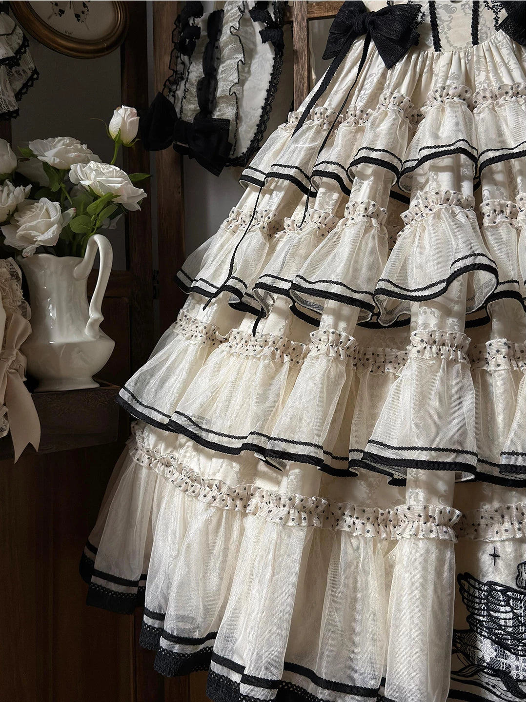 Creamy - Swan Princess - Ivory JSK Dress with Black Swan Embroidery