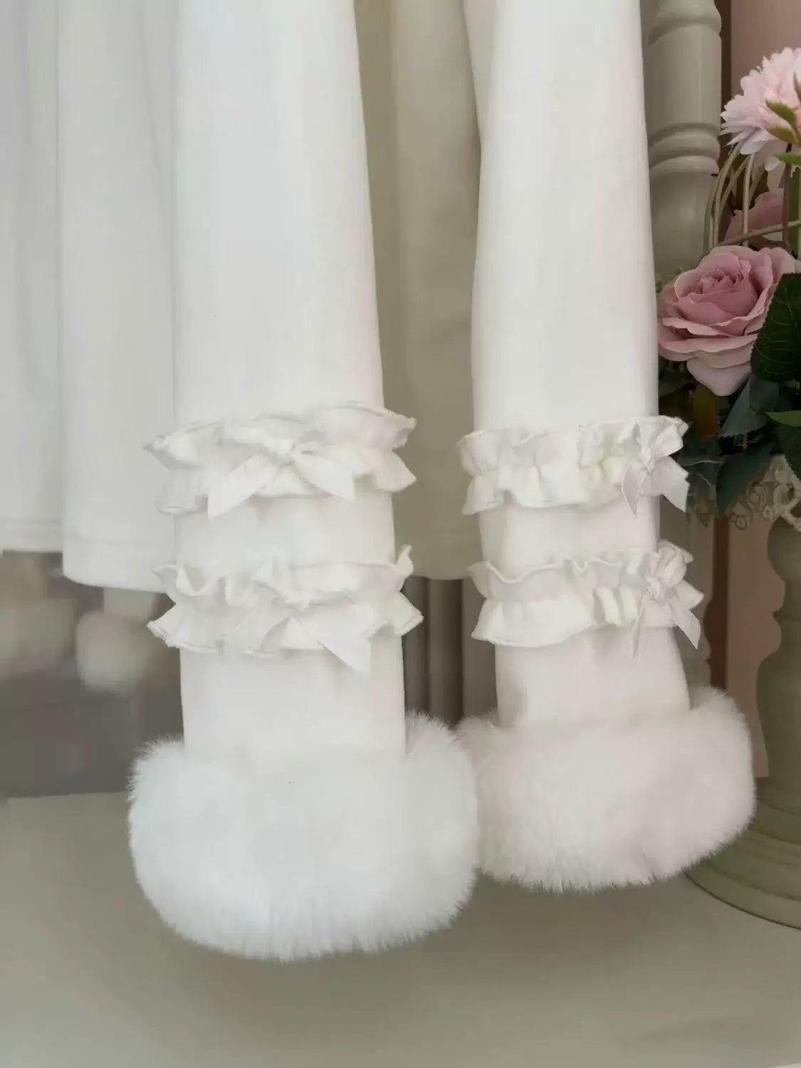 Sweetheart Dream Machine - Doll Collar - White Long-Sleeve Top with Layered Lace Ruffles