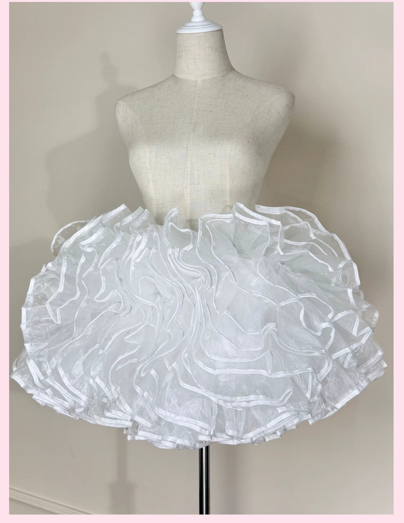 Tata Long Ear - Bath Ball Tata - Bell-Shaped Petticoat with Layered Ruffles